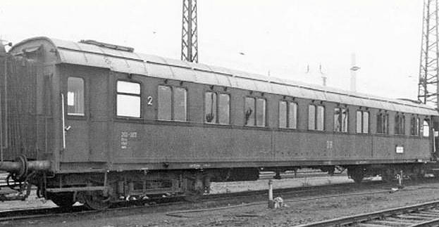 Passenger car 2nd class type Bup 203-307<br /><a href='images/pictures/ACME/50276_900.jpg' target='_blank'>Full size image</a>